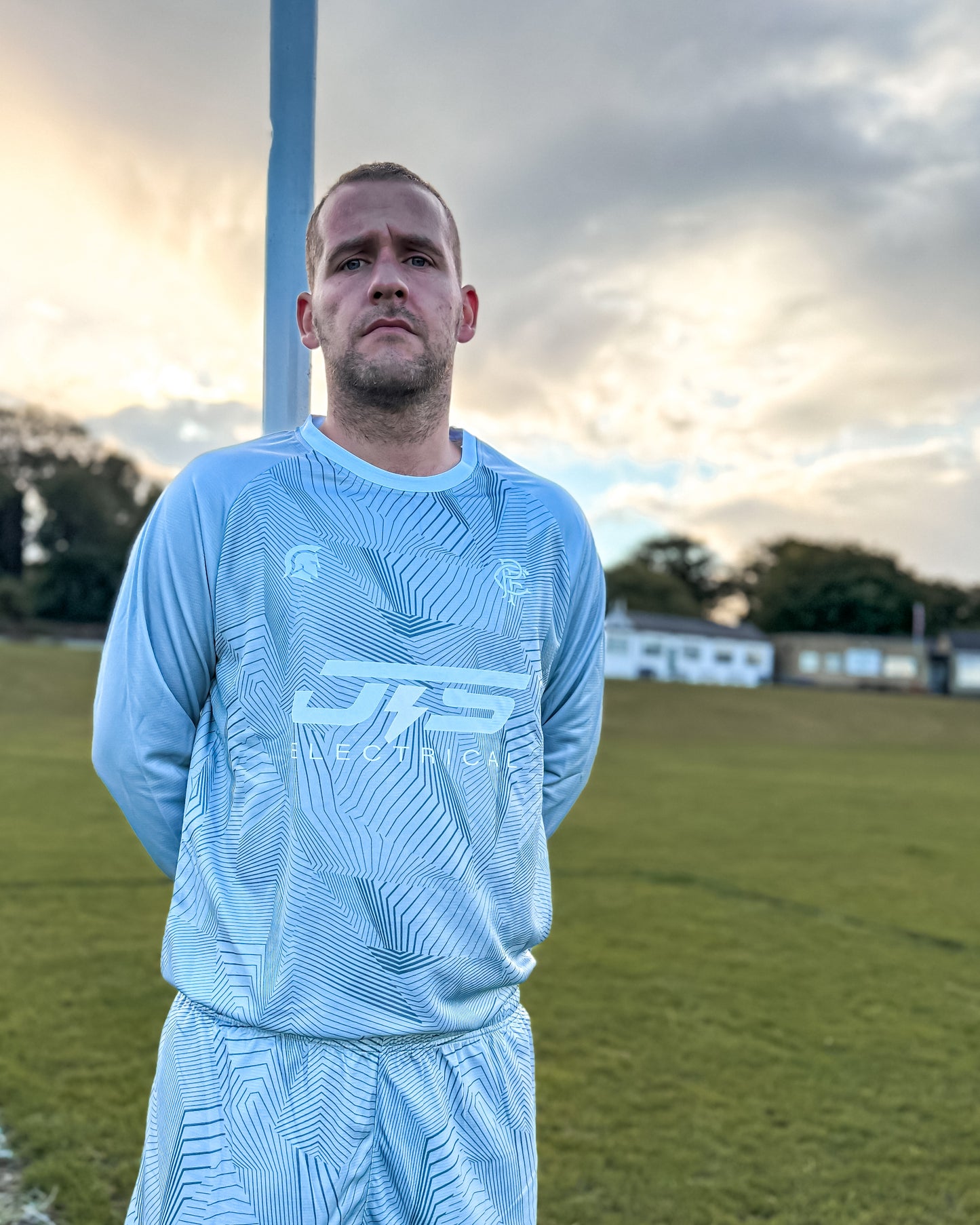 CUSTOM FOOTBALL KIT